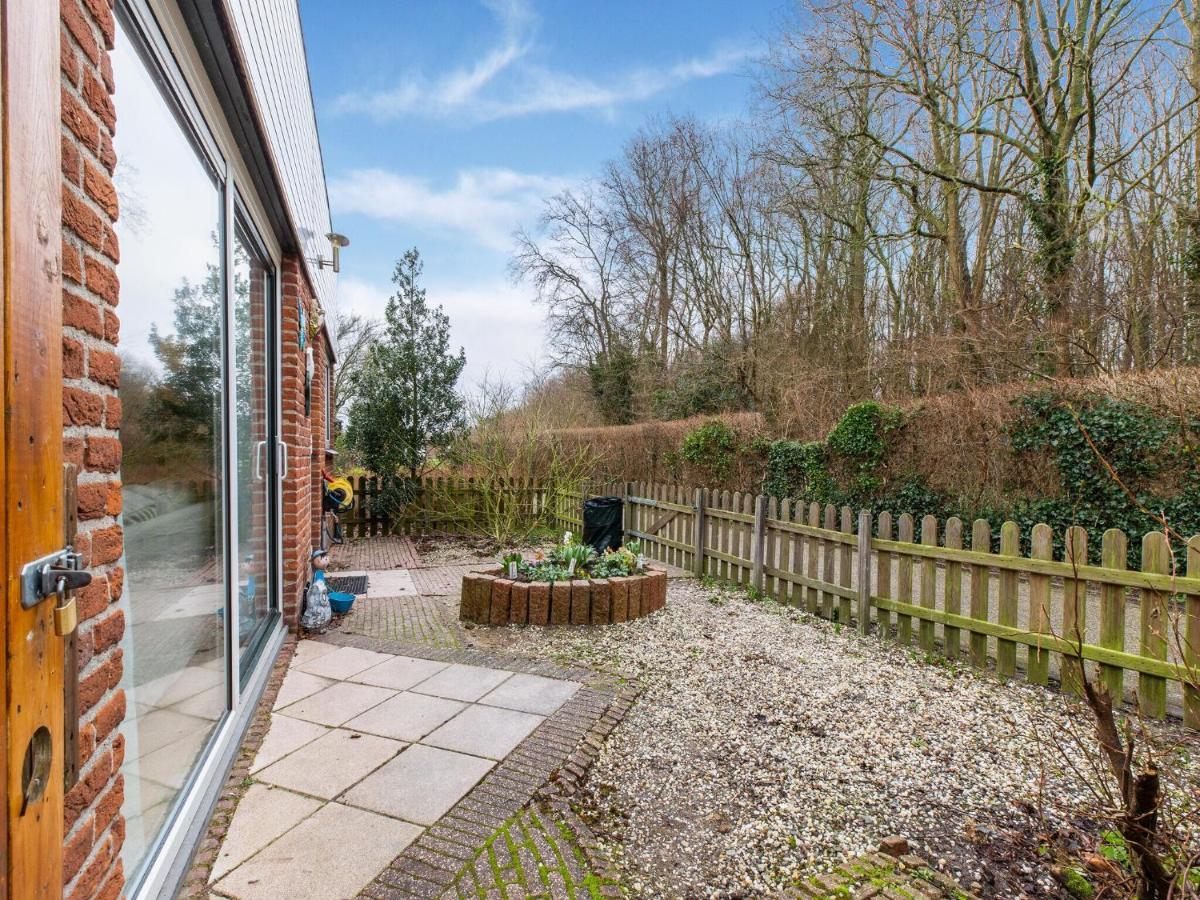 Endearing Holiday Home In Noordwijkerhout With Garden Bbq Esterno foto