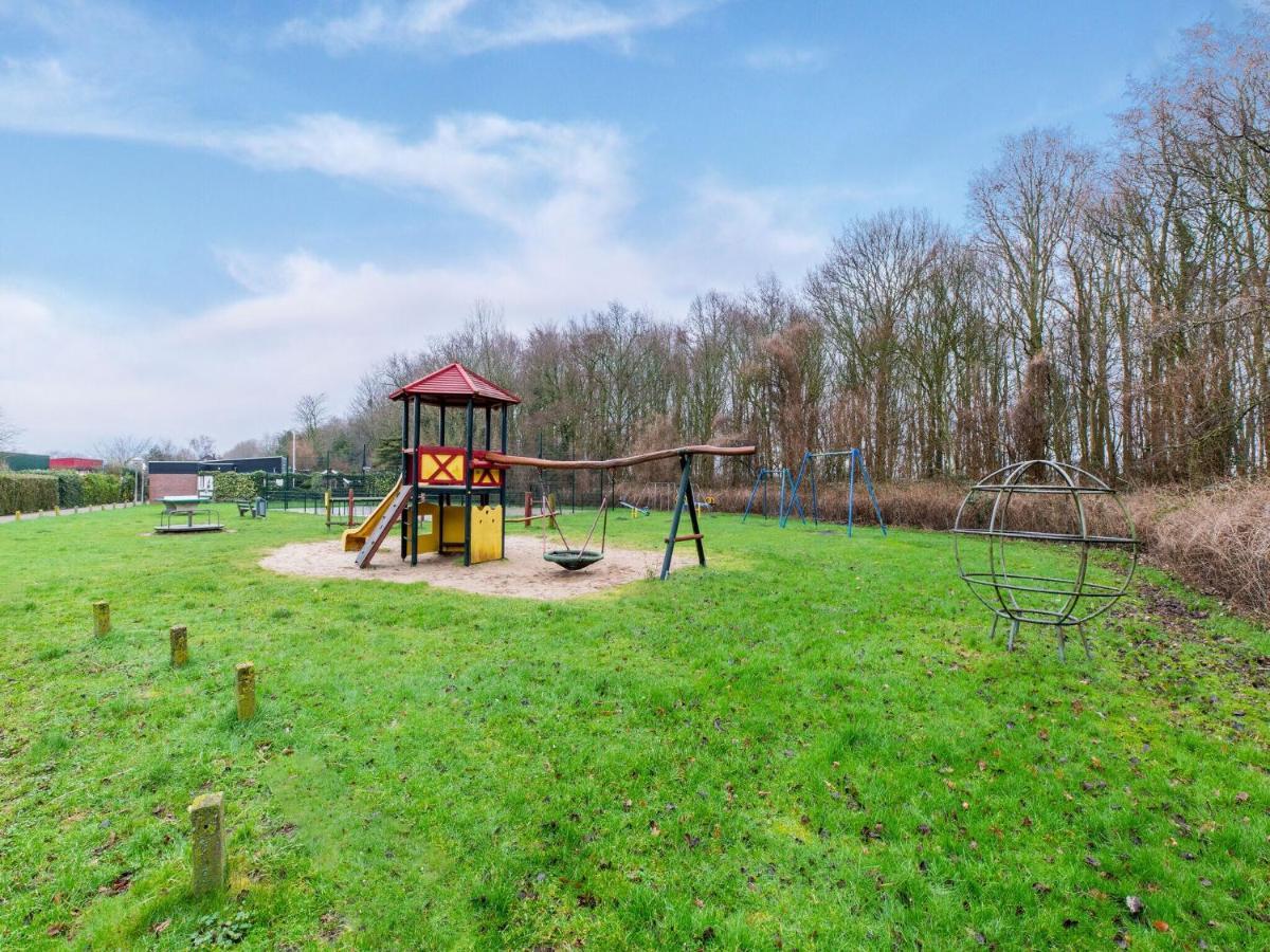 Endearing Holiday Home In Noordwijkerhout With Garden Bbq Esterno foto