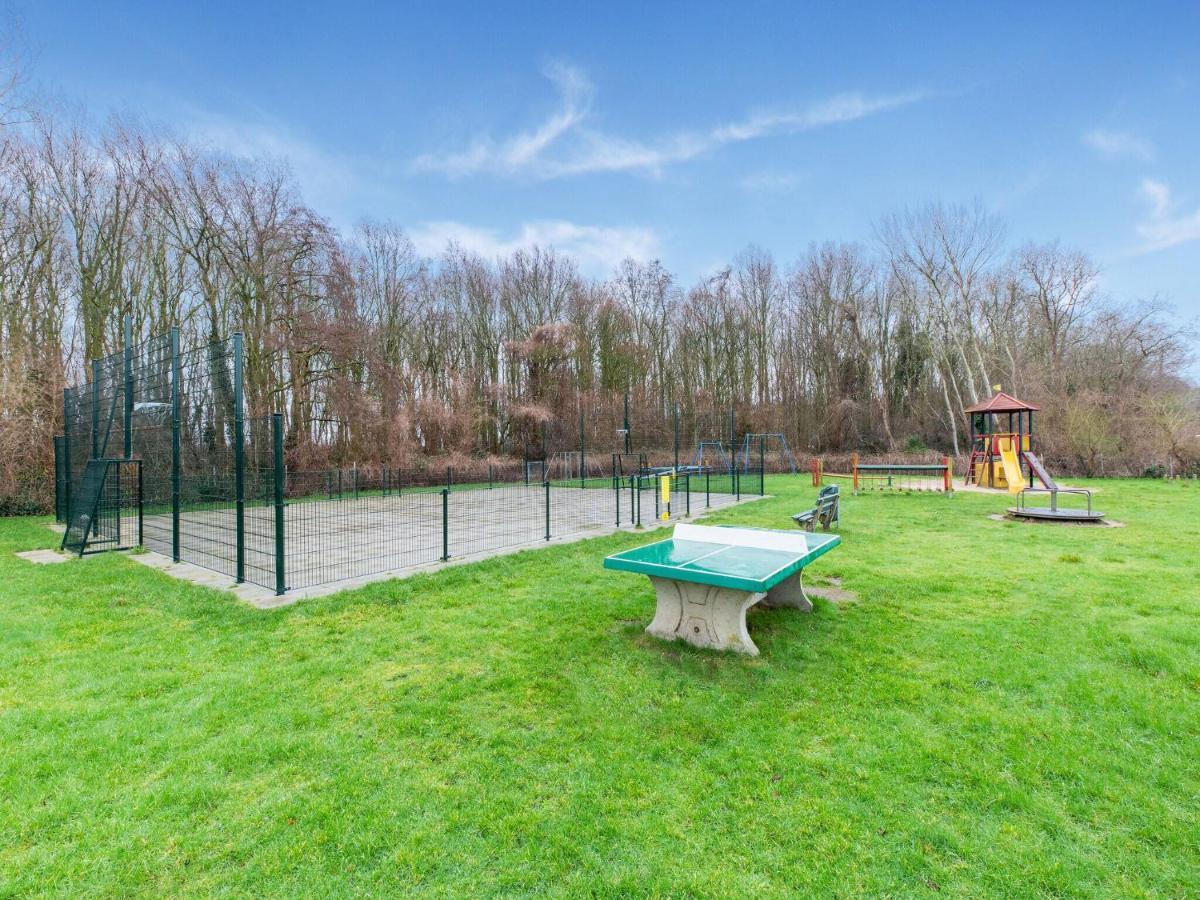 Endearing Holiday Home In Noordwijkerhout With Garden Bbq Esterno foto